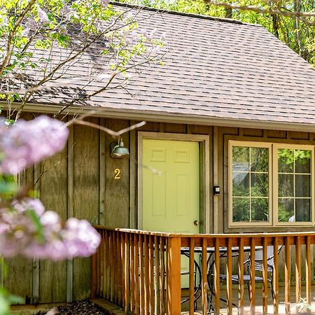 Love Ridge Mountain Lodging Lyndhurst Eksteriør bilde