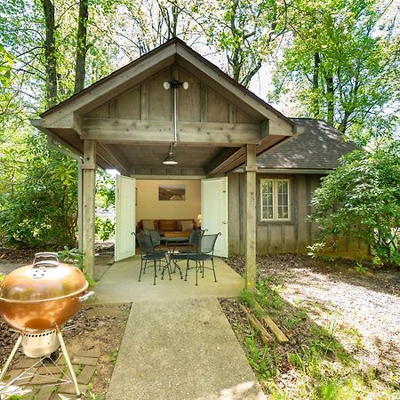 Love Ridge Mountain Lodging Lyndhurst Eksteriør bilde