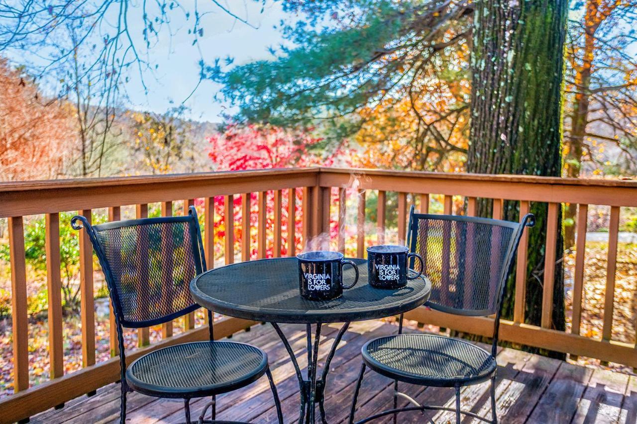 Love Ridge Mountain Lodging Lyndhurst Eksteriør bilde