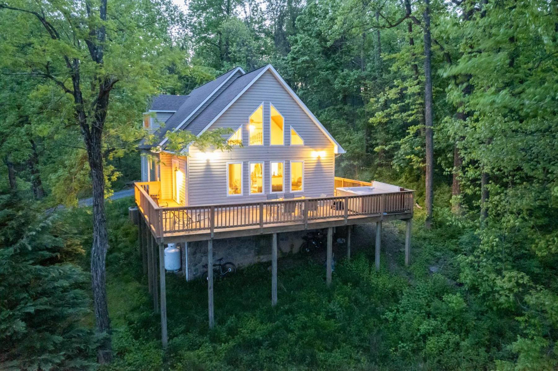 Love Ridge Mountain Lodging Lyndhurst Eksteriør bilde