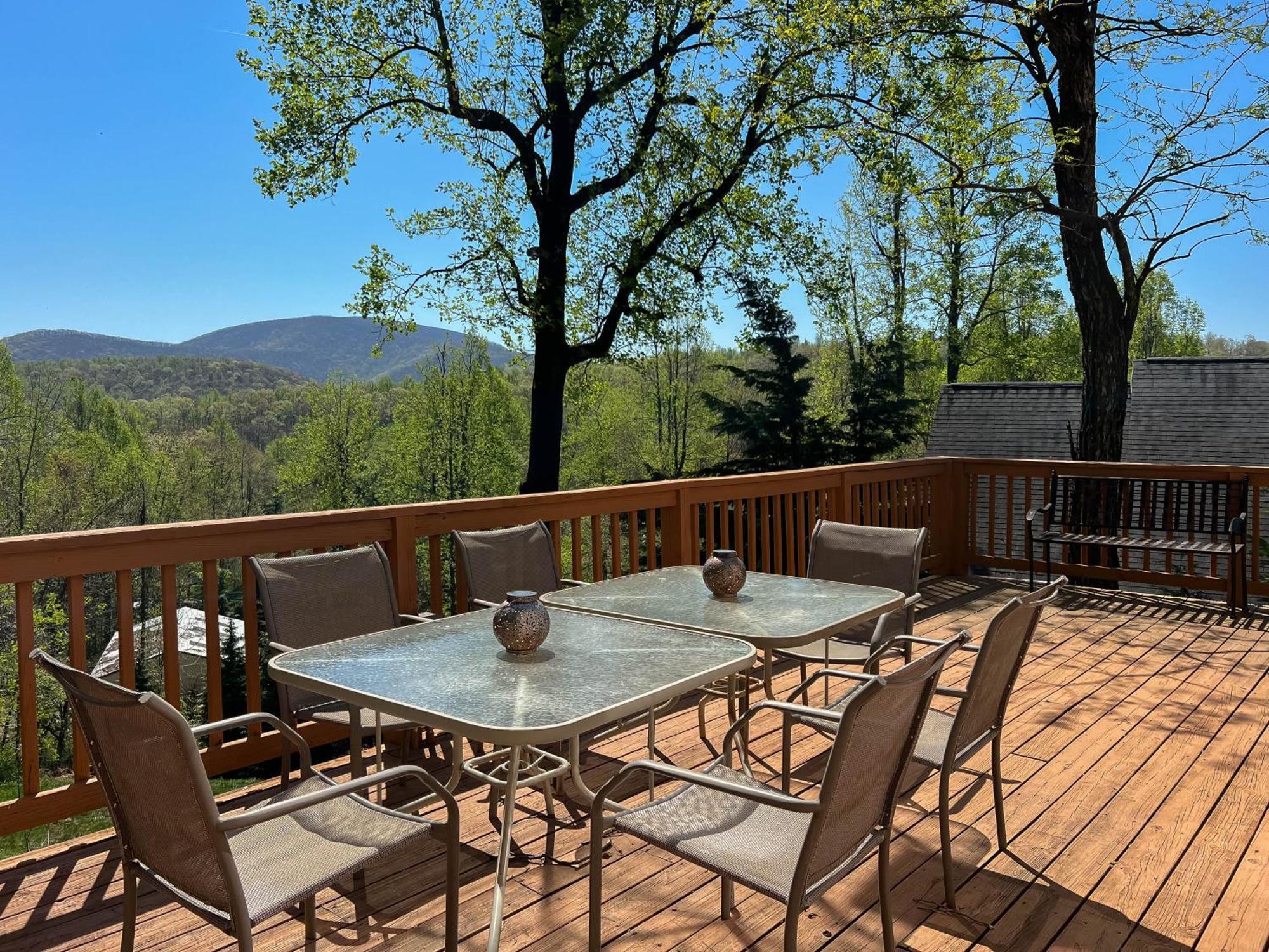 Love Ridge Mountain Lodging Lyndhurst Eksteriør bilde