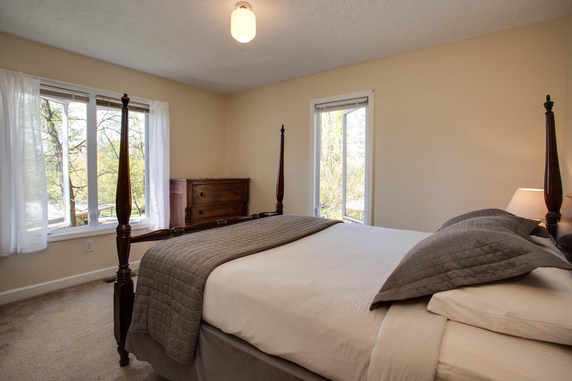 Love Ridge Mountain Lodging Lyndhurst Eksteriør bilde