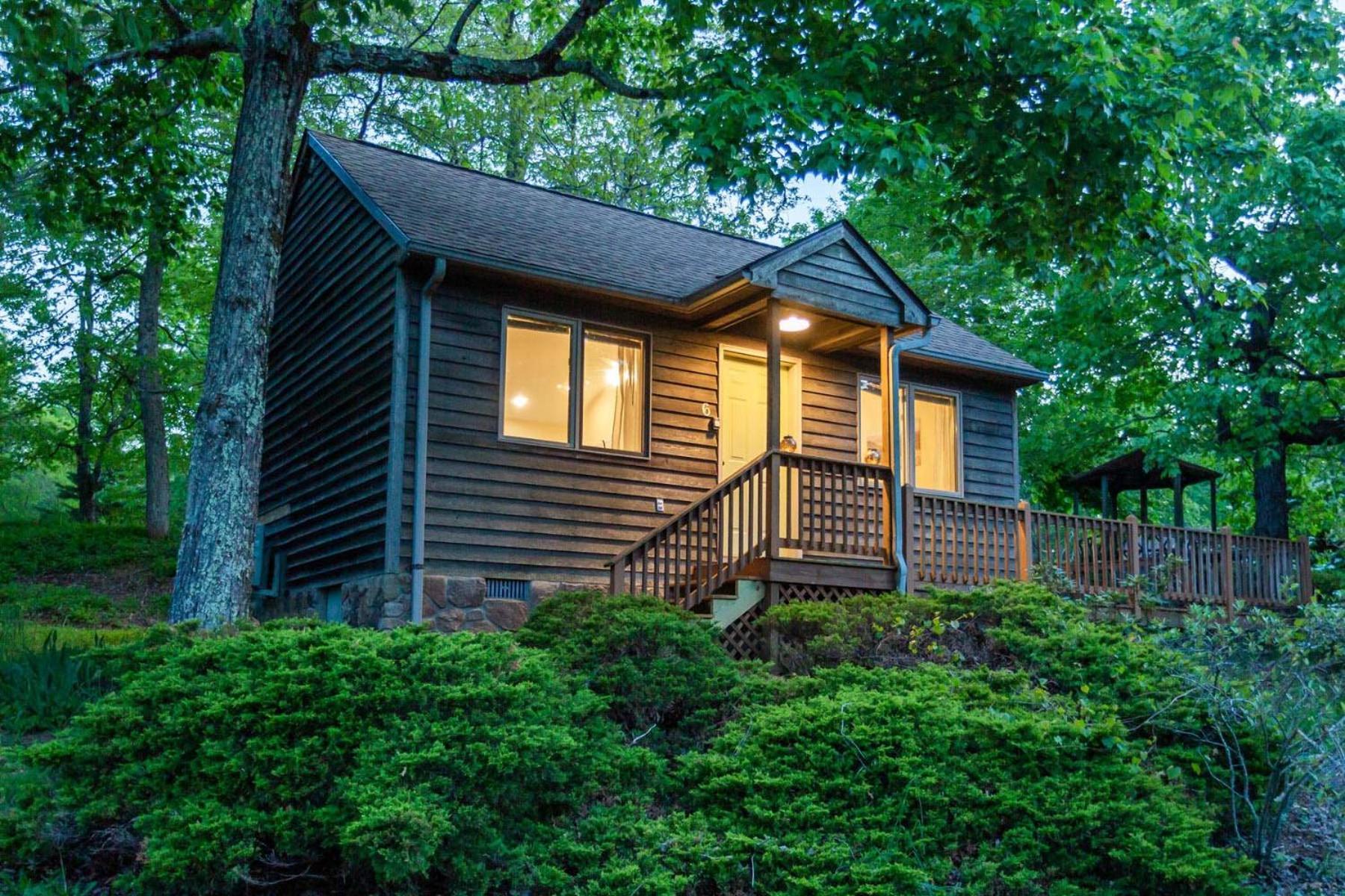 Love Ridge Mountain Lodging Lyndhurst Eksteriør bilde